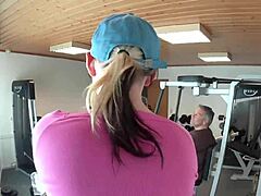 Chubby amateur gets down and dirty in the gym