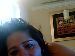 Venezuelan MILF pleasures white guy