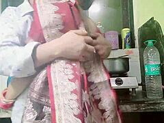 Bhabhi gets creamy reward