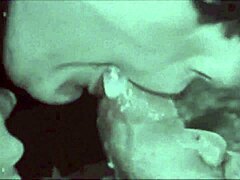 トップ20ヴィンテージクムショット、ダークランタンエンターテイメントの意外なアンティークツイスト