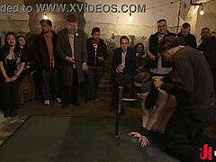 Vastgebonden Marley Blaze publiek vernederd door vreemden