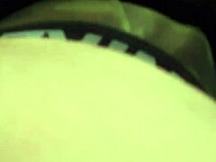 cheetah adora trie svoj bublinatý zadok v kožených nohaviciach pri horúcom lap dance počas jógy 🕺🍑