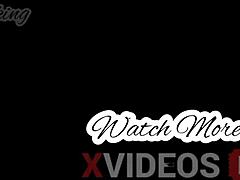 Черная меланин получает бэкшот от большого члена анальным доггистайлом, согнутая милашка