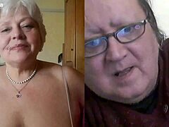 Soy lady Dalia en este chat de video ardiente mostrándome traviesa a ese hombre cachondo.