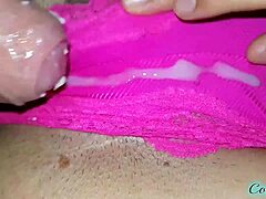 قرب قصوى قذف على ملابس أخت الزوجة