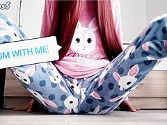 Remaja asia kurus panas 18+ masturbasi memek botak intens