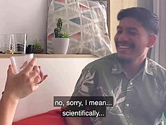 स्टेपसिस्टर अपने स्टेपब्रदर को अपनी व्हाइट चूत दिखाती है