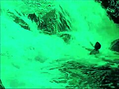 Дарк Лантърн Ентъртейнмънт представя Драконовата муха Фреди