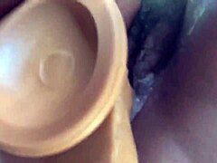 エリザベスがラゴス交通渋滞で7インチディルドをファック！