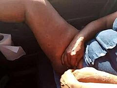 อยากดูไหม แม่ยายอ้วนสาวนี้แฟนหีกลางแจ้ง