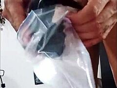 ¿Por Qué TS Angelique Llena Bragas con Semen para Clientes en Sesiones Solo con Lencería Sexy?