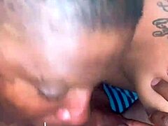 我好兴奋，在这个湿漉漉的金发三人组里双舌舔，湿漉漉的吸吮吞咽。