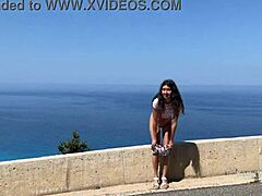 Utançsız Genç 18+ Deniz Kenarında Açık Havada İşiyor!