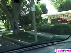 ББВ Лекси Саммер работает бритой пиздой за деньги. Пухлая брюнетка показывает сиськи в жирном безволосом HD действии.