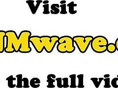 Kancelářské milf v brýlích cucají ptáky během CFNM handjob sezení