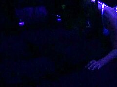 Is Scarlett Johnson having blacklight sex?