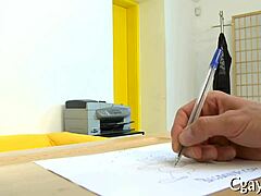 Oh man, aku suka digelarin buat aksi gay panas, tahu?