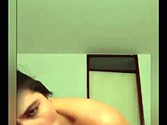 Hermosa colombiana teen 18+ on webcam.
