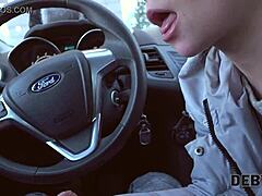 Debt4k Calibri Angel fehlt Geld für Schulden, bietet aber perfekten Körper an