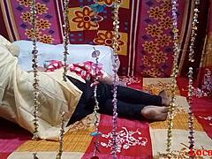 न्यूली मैरिड इंडियन वाइफ्स फर्स्ट नाइट का ऑफिशियल वीडियो बाय लोकलसेक्स31।