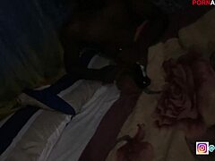 नेबर की वाइफ प्रेग्नेंसी ट्रेलर में स्नीक हुई