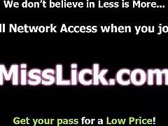 Nos sentimos apasionados grabando lamer coño adolescente 18+