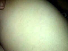 เรื่องราวเริ่มด้วยการเย็ดก้นหนัก คูลิโตเปิดกว้างและเต็มด้วยน้ำเงี่ยนอุดมในแบบที่พอใจมาก