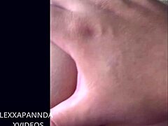 Διασκέδαση με κρέμα στην γλυκιά γειτόνισσα κάτω σε POV.