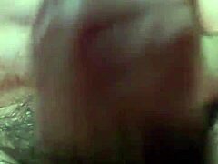 queretano caliente sacando leche