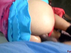 צעירה יפה 18+ נהנית מקומפילציה של פליטות אנאליות עם קאם בתחת.