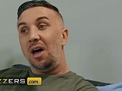 Hei, perawat Savannah Bond, bisa Keiran Lee dapat sentuhan spesial di fantasi rumah sakit dari Brazzers?