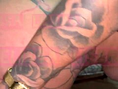 Gravid luder knepper to store pikker!