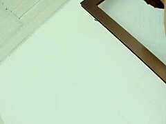 Oh matrigna, il tuo corpo asiatico è così bello scopare il mio giovane cazzo vergine 18+