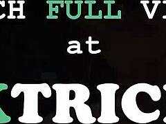 MILF colombiana salvaje con tetas falsas grandes follada públicamente por dinero en POV.