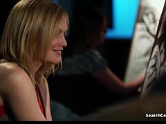 Aleah Nalewick yace completamente desnuda en público, exponiendo sus tetas y cuerpo sexy!