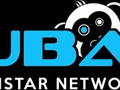 Cewek Brunette Tinggi Enam Kaki Alison Tyler Masturbasi Memek Dengan Mainan 😍