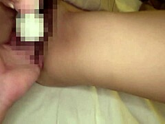 Madam Asia Tidak Puas Hook Up dengan Cowok 18+ Muda untuk Seks Mainan Hardcore