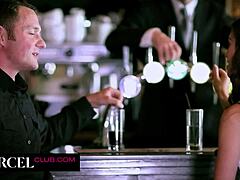 Тифани Дол групово чукане на задник свирка кумшот оргия