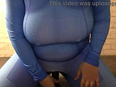 Curvy wife enjoys solo play