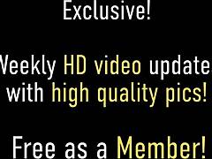 I förbjudet klassrum möte rider handledare Carmen Valentina sin hängda svarta elev cowgirl tills monster kuk ger massiv ansiktsspurt