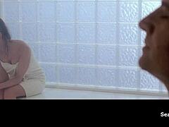 Hey Diane Lane, nak bagi handjob dan blowjob macam dalam Knight Moves 1992 dengan tetek besar tu?