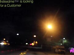 ホットなカーフックアップ、エボニーティーン18+とデカ尻でアウトドア