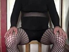 Crossdresser seeks real-life connections