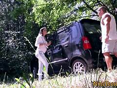 Joven hermosa follada profundo