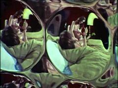 Delím sa o divoké príbehy granny zo šesťdesiatych s jej chlpatou ryšavou šarmom a vintage vibráciami