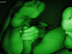 смотри, как мачеха дрочит член в скрытом домашнем видео! она дико скачет на нём!