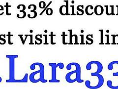 Guarda lesbiche mature britanniche infilarsi dita nelle fighe strette intensamente sul divano