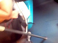 1 milf loira olho verde bunda gostosa