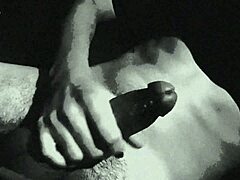 joven chileno se corre? mientras gime!