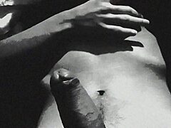 joven chileno se corre? mientras gime!